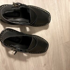 Comfortable Men’s leather sandals.